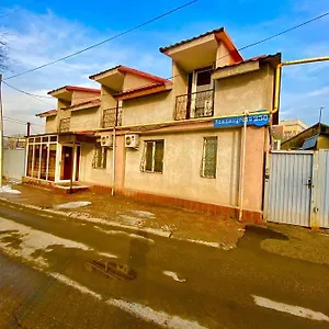 esentai-hostel.hotels-of-almaty.com/